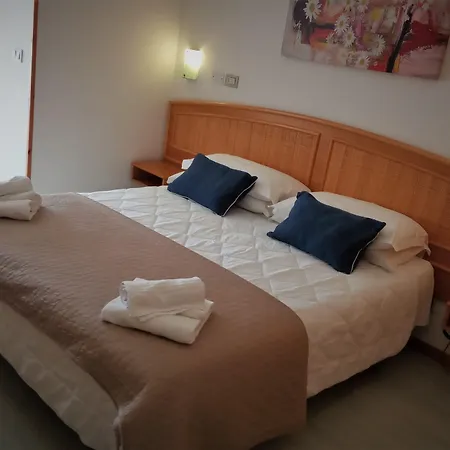 فندق Capri 3*
