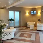 Capri فندق 3*