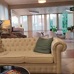 فندق Capri غرادو
