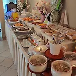 Capri فندق