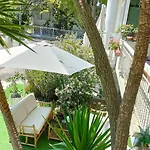 Capri فندق غرادو