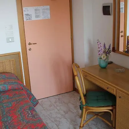 Hotel Capri 3*