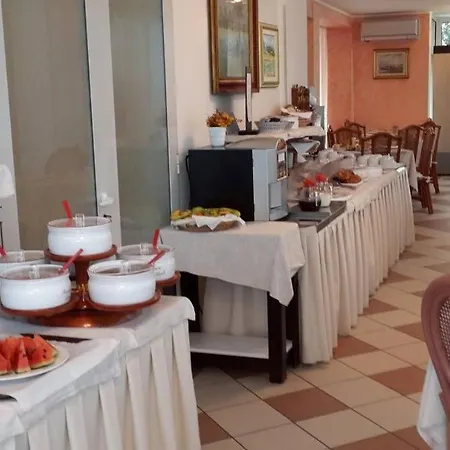 Capri Hotel 3*