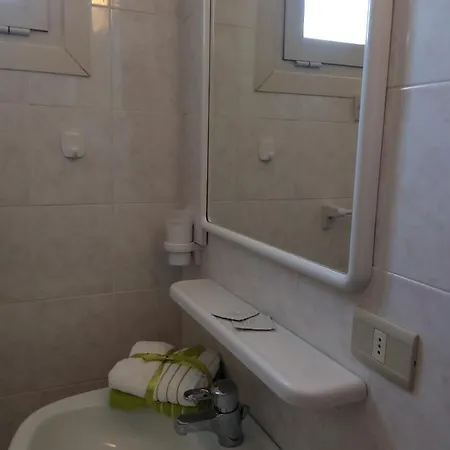 Capri 3* Grado