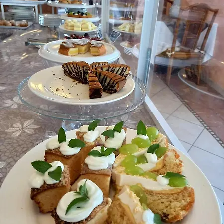 Capri Hotel
