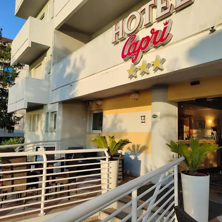 Capri 3*